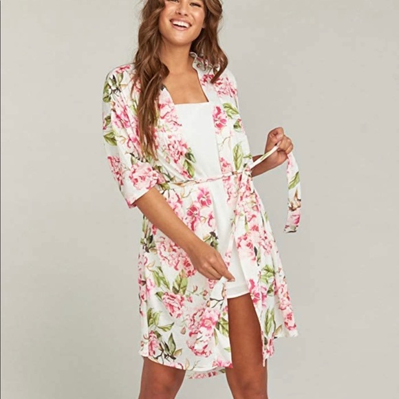 Show me your MuMu Robe - Picture 2 of 6